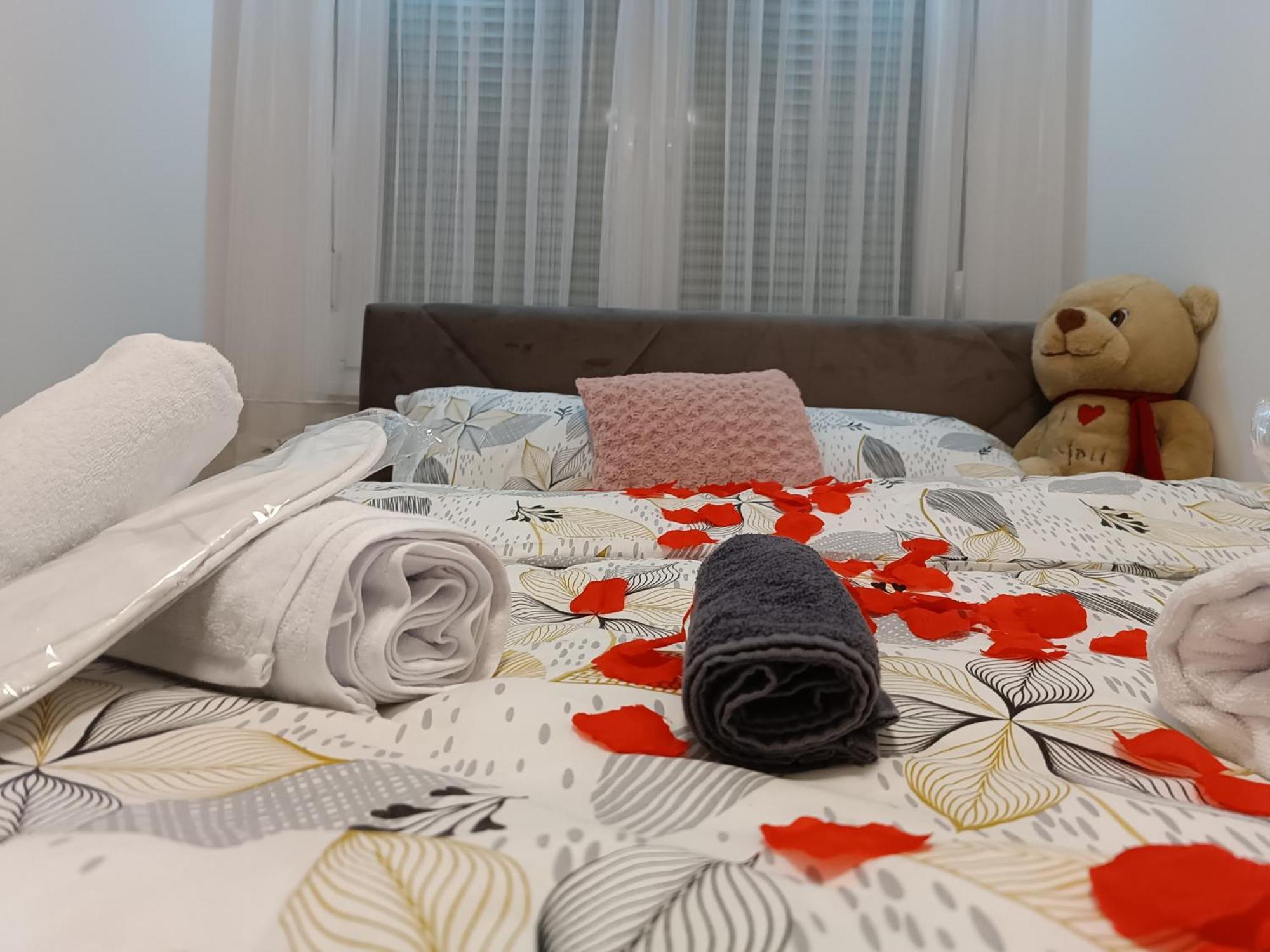 Apartman "Airplane" Сараево Екстериор снимка